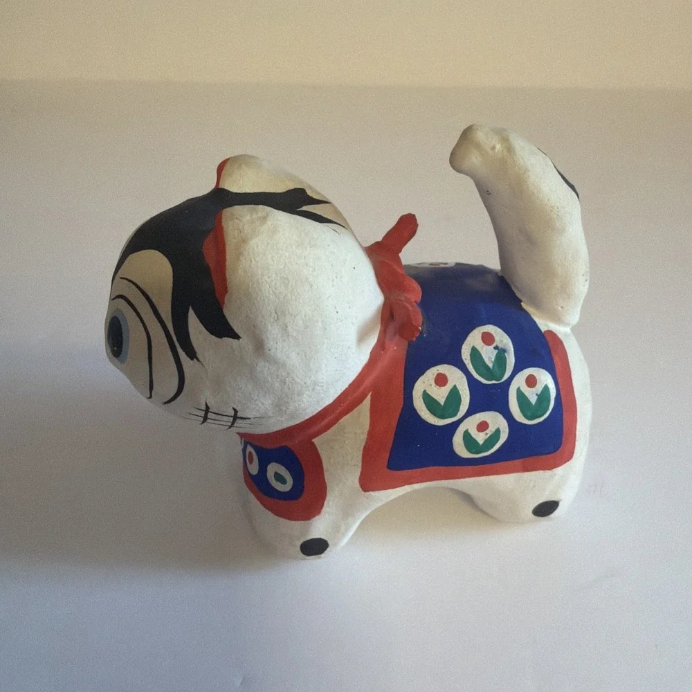 Japanese lucky‎ cat papier-mâché (hariko) figurine